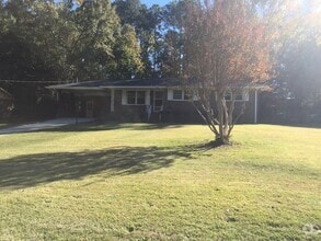 Building Photo - 3460 Estes Dr