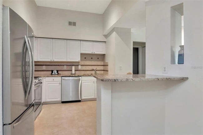 Building Photo - 504 S Armenia Ave