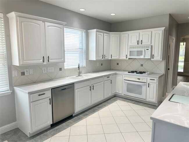 Foto del edificio - 23226 Triple Spur Ln