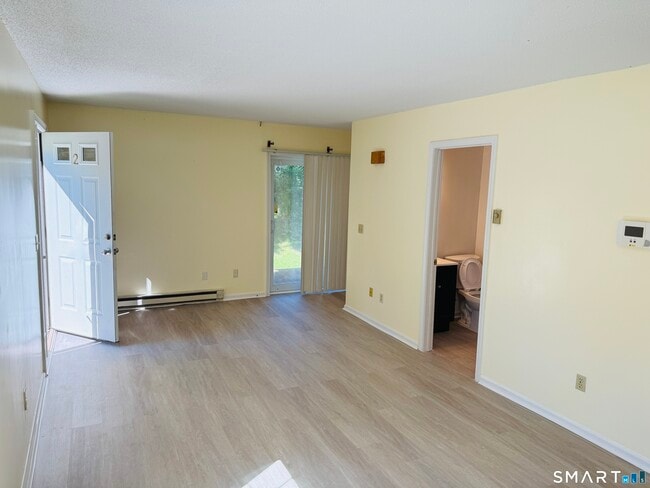 Building Photo - 64 Deerwood Ln