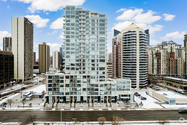 Building Photo - Avenue Condos