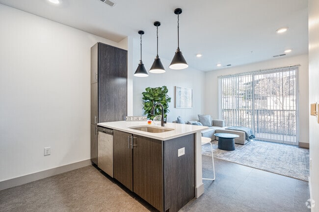 1BR, 1BA - 614SF - Kitchen - Sphere