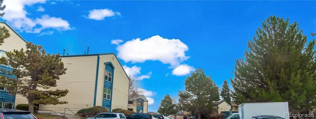 Building Photo - Super Nice 2 Bed 1 Bath Condo in Aurora Av...