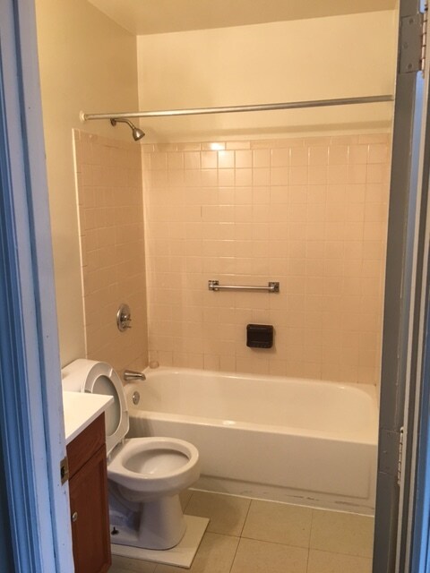 BATHROOM - 309 Williams St