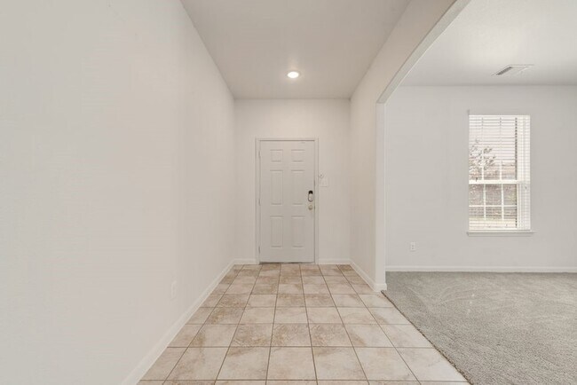 Foto del edificio - 9245 Switchgrass Ln