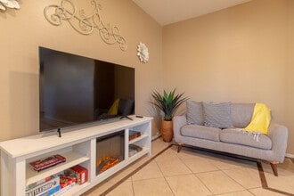 Building Photo - 1591 E Palo Verde Dr