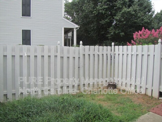 Photo - 3237 Mannington Dr Townhome