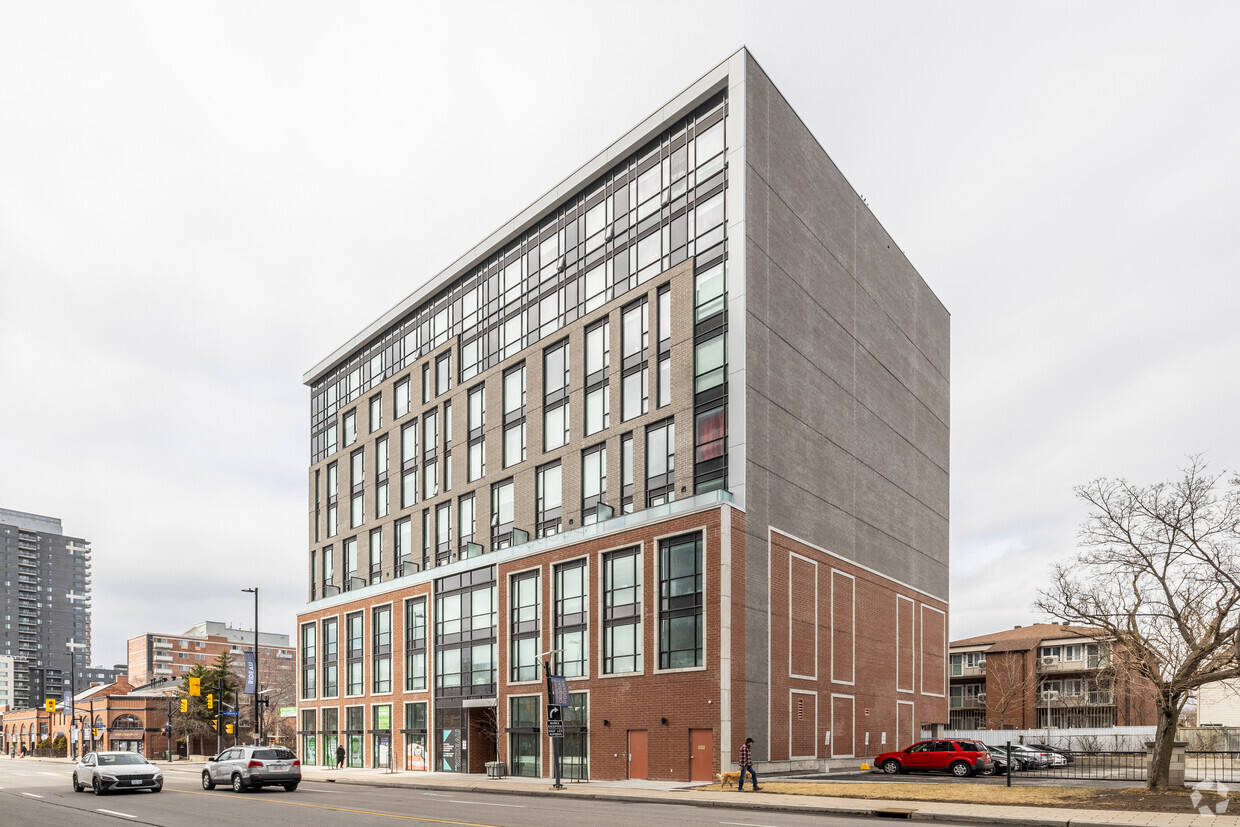 Building Photo - 545 Rideau