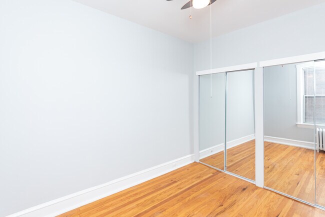 Building Photo - 4001 N Wolcott Ave