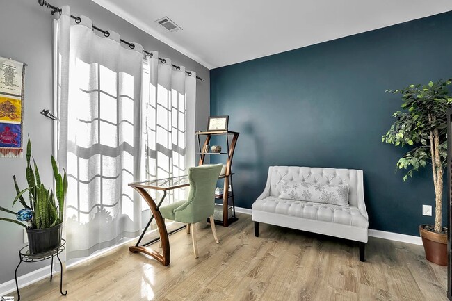 Foto del edificio - 504 Collingsworth Ln