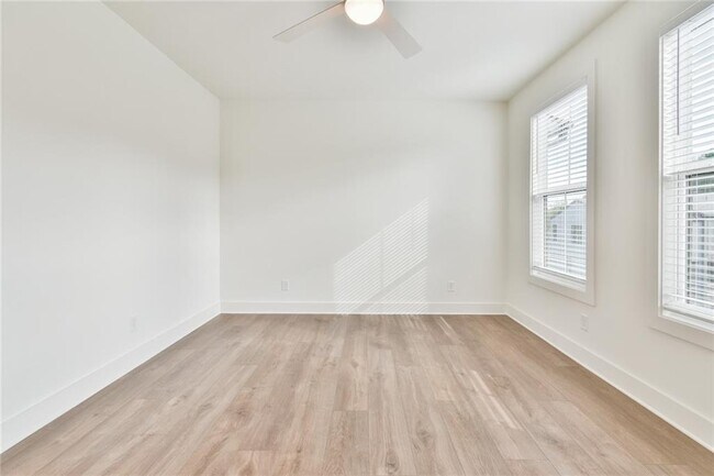 Foto del edificio - 235 Firefly Cir