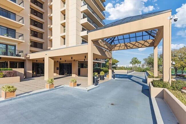 Foto del edificio - 7550 Hinson St