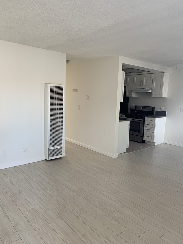 132 N Vendome St Unit 2ndFl, Los Angeles, CA 90026 Apartments in Los