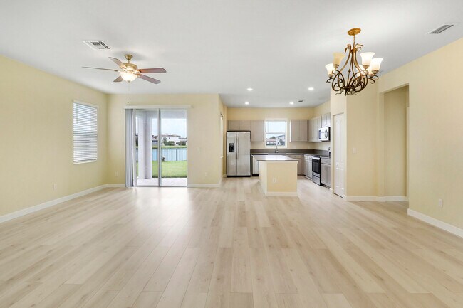 Building Photo - 8292 NW Greenbank Cir