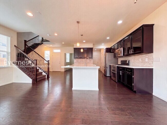 Building Photo - 14944 E Crestridge Dr