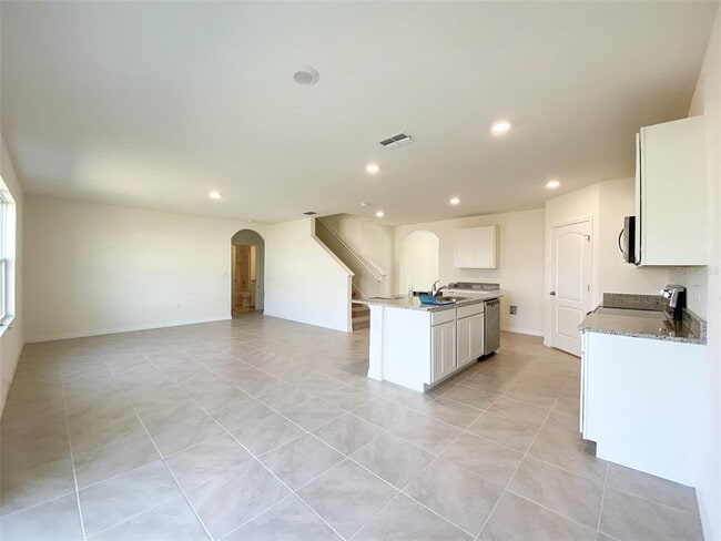 Building Photo - 1835 Buckeye Rd