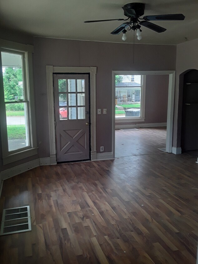 Primary Photo - 241 Harrison Ave