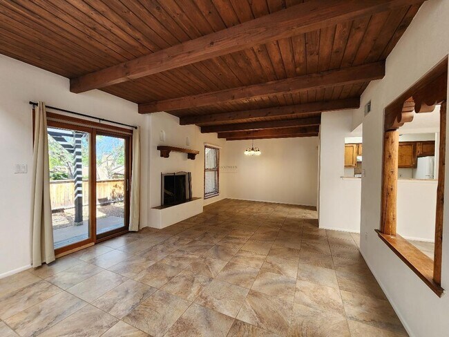 Foto del edificio - 2972 Plaza Azul