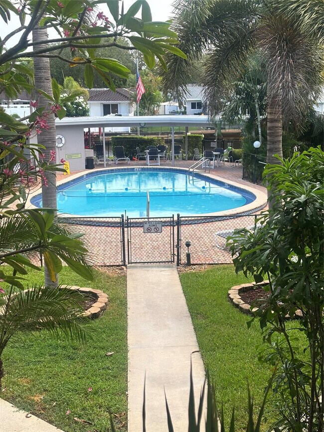 Foto del edificio - 1200 SW 12th Ave