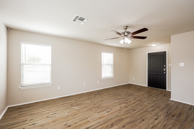 Building Photo - 5738 Red Canyon