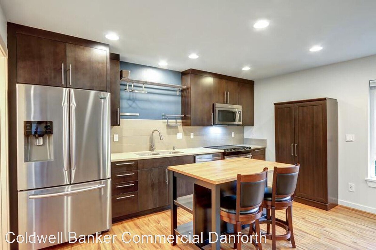 Foto principal - 2 br, 2.5 bath House - 1540 18th Ave S