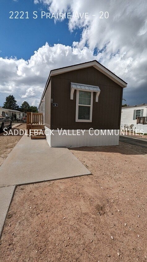 Foto principal - 2221 S Prairie Ave