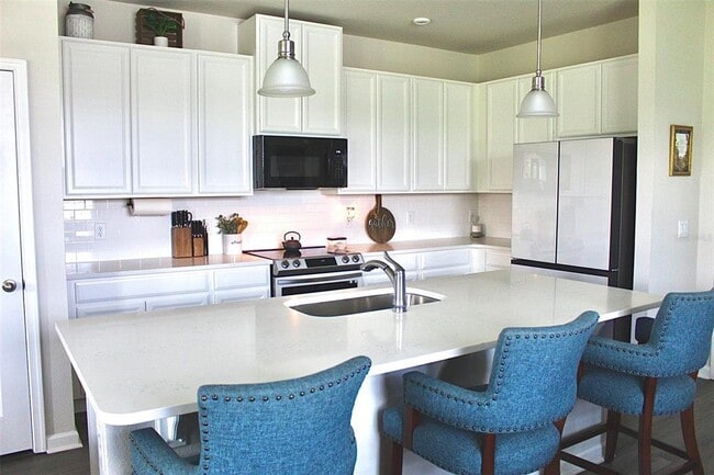 Foto del edificio - 1947 Holden Ridge Ln.