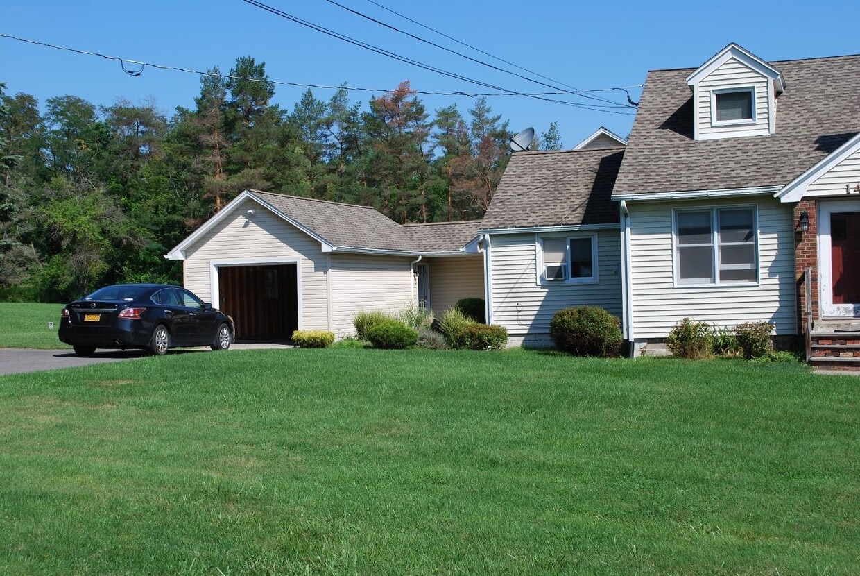 140 Bundy Rd, Ithaca, NY 14850 Room for Rent in Ithaca, NY