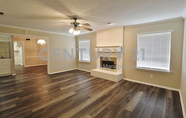 Foto del edificio - Charming 2-Story 3/2.5 in Grand Prairie Fo...