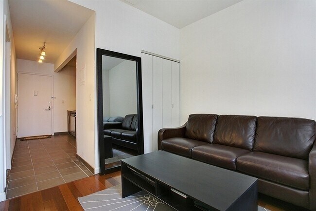 Studio - 82 Beaver St