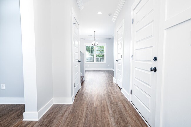 Foto del edificio - 103 Chestwood Ct