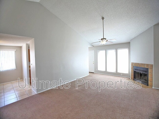 Foto del edificio - 1803 W Barrow Dr