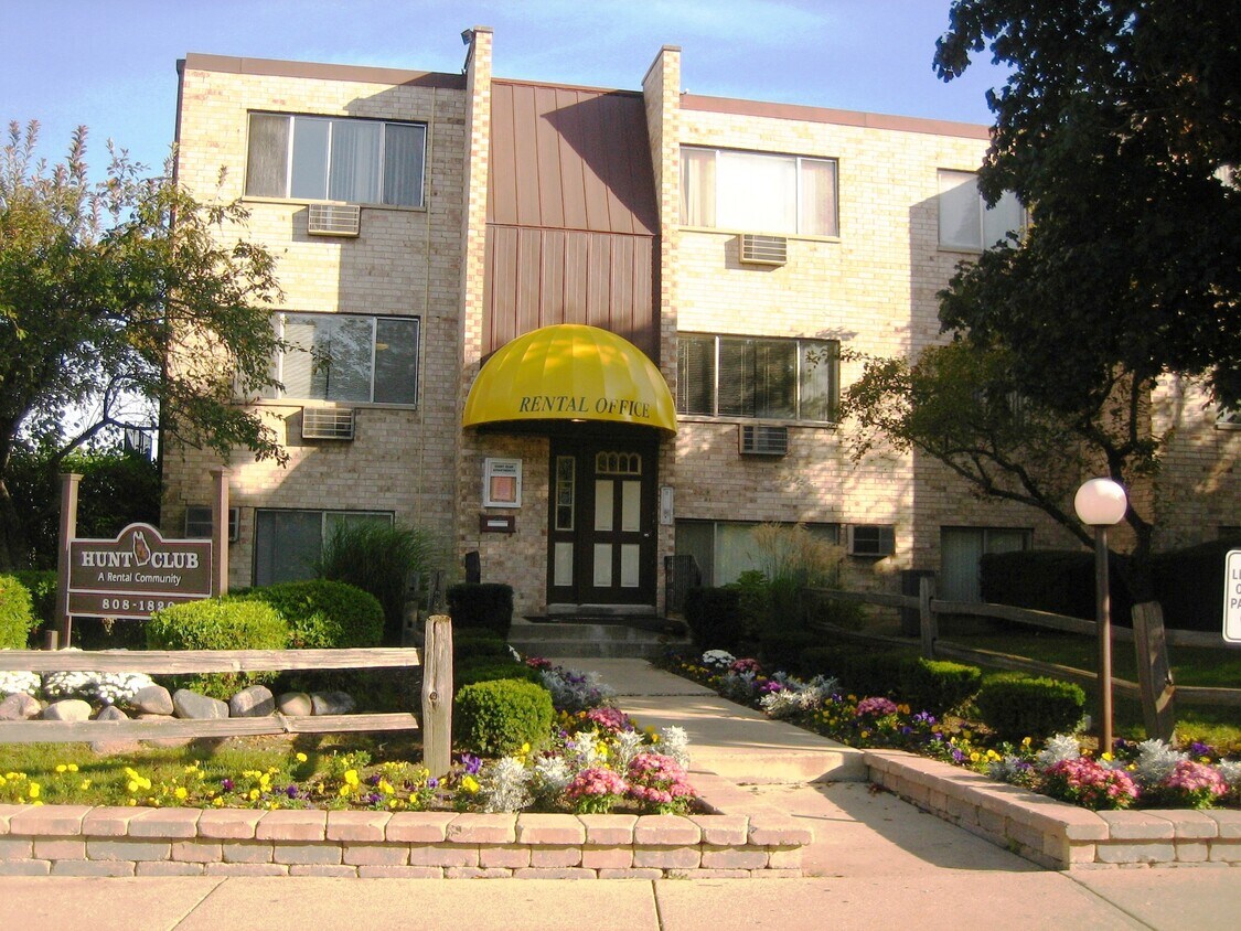 Primary Photo - 411 Inland Dr