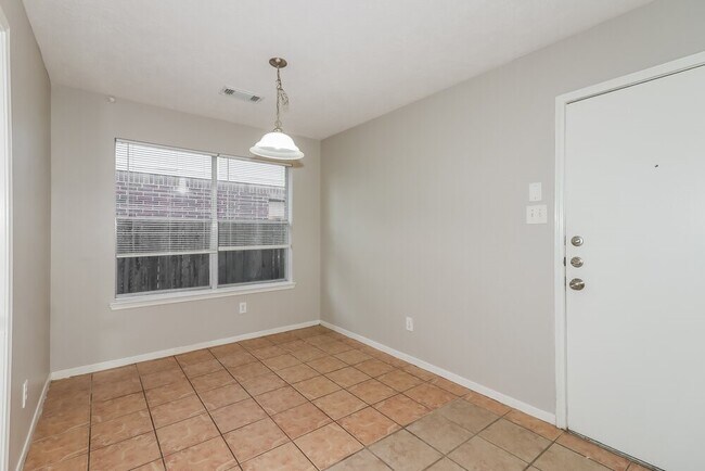 Foto del edificio - 22527 Guston Hall Ln