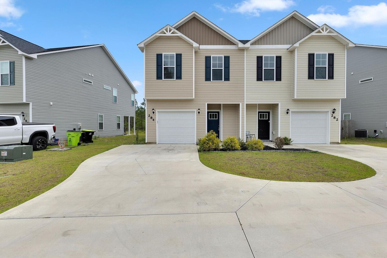 Foto principal - 284 Currituck Dr