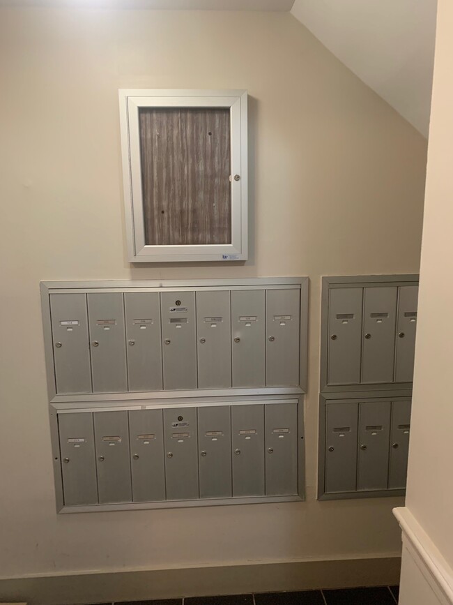 Mailbox Area - 1604 Q St NW