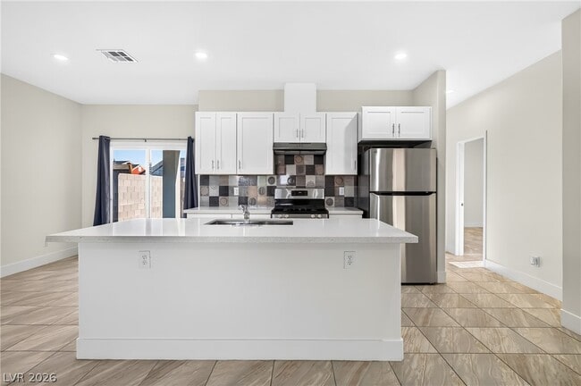 Building Photo - 4078 E Welter Ave
