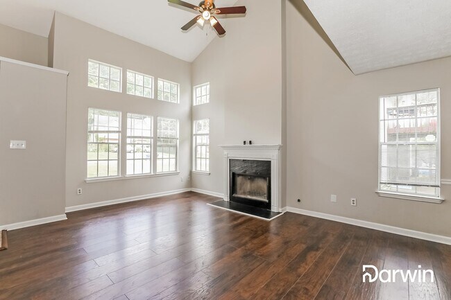Foto del edificio - 1701 Ivy Glenn Rd, Decatur, GA 30032