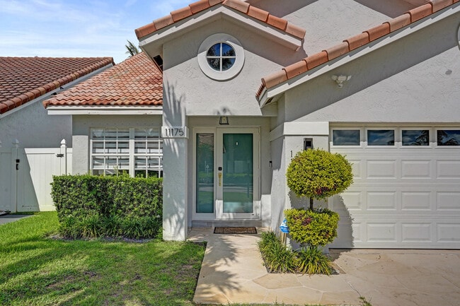 Building Photo - 11175 Jasmine Hill Cir