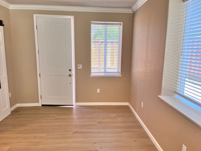 Building Photo - Charming 1 Bed / 1 Bath Home in the Heart of Martinez