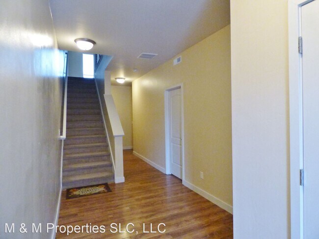Building Photo - 3 br, 2.5 bath House - 5106 w Laureston Way