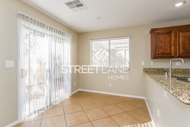 Building Photo - REDUCED!