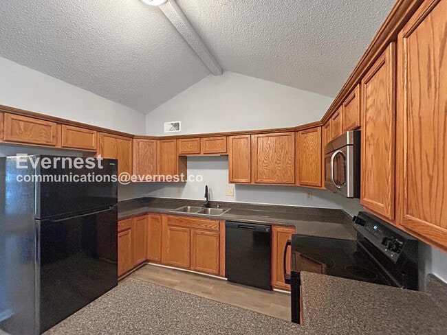 Building Photo - 7590 Amhurst Cove