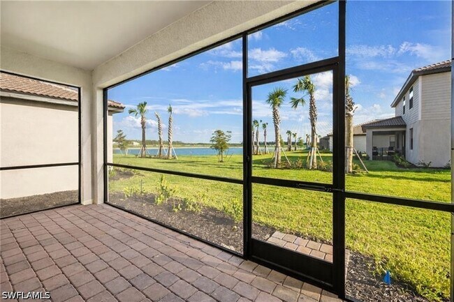 Foto del edificio - 18311 Ridgeline Dr