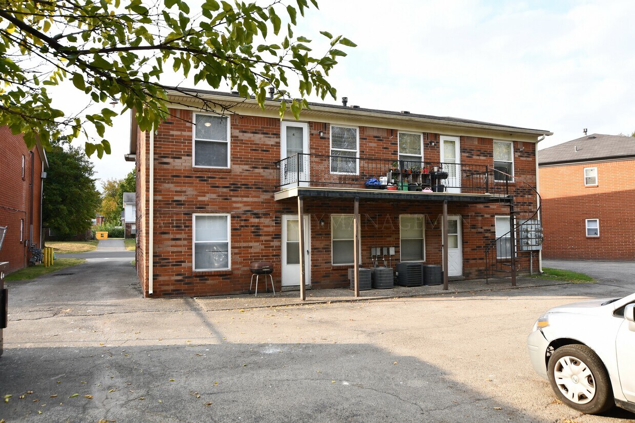 Building Photo - 4405 Kern Ct