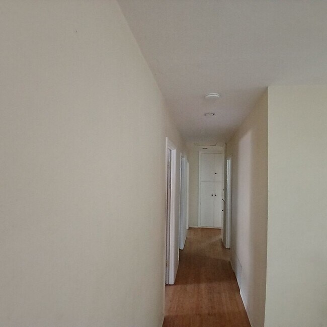 Building Photo - Detached Home in SDSU Area