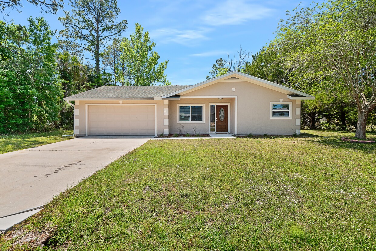 Foto principal - 32 Pine Crest Ln