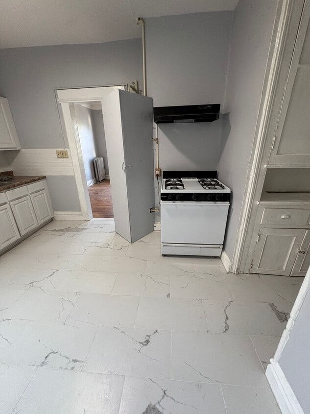 Primary Photo - 21 Vail St