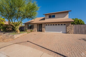 Building Photo - 1325 W Lobo Ave