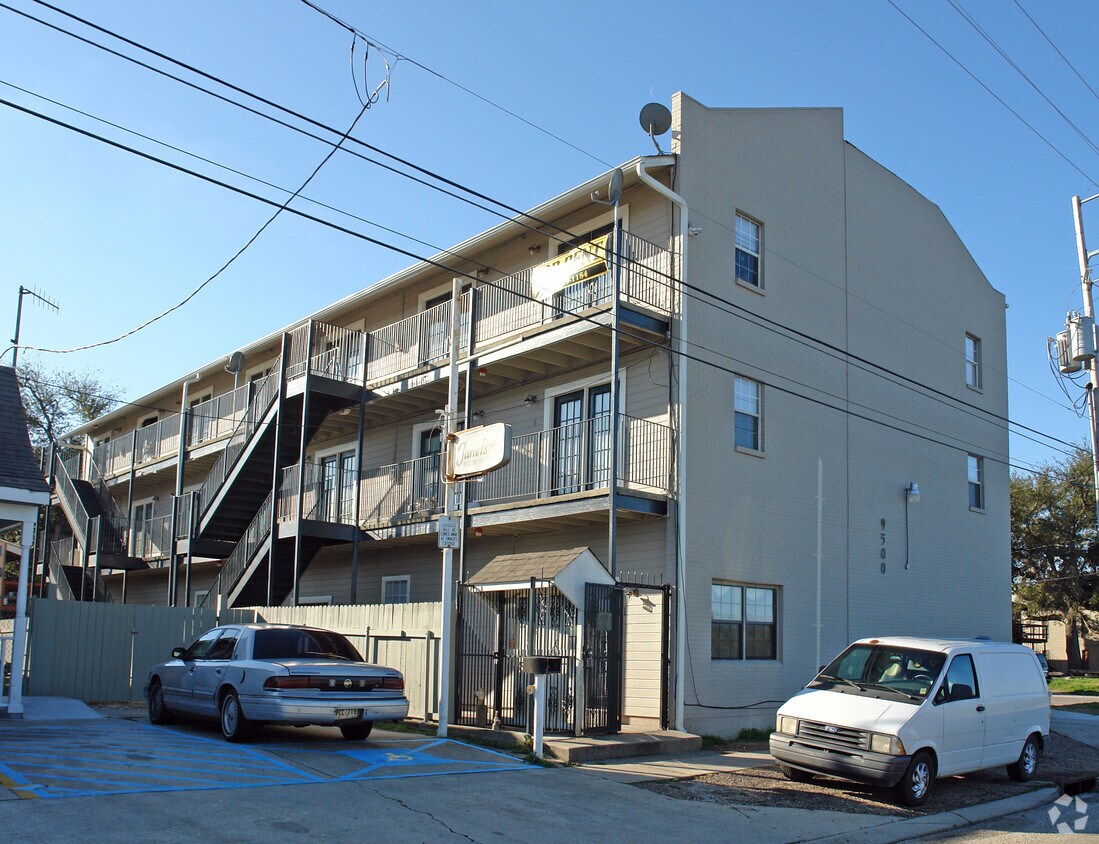 Foto principal - Lakeside Apartments